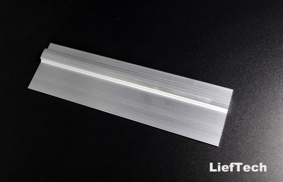 Pipe à profil d'aluminium avec assemblage de tournevis de bord de retenue