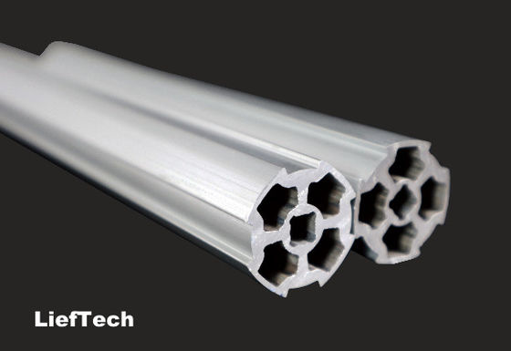 surface oxydée de tuyaux en aluminium renforcé
