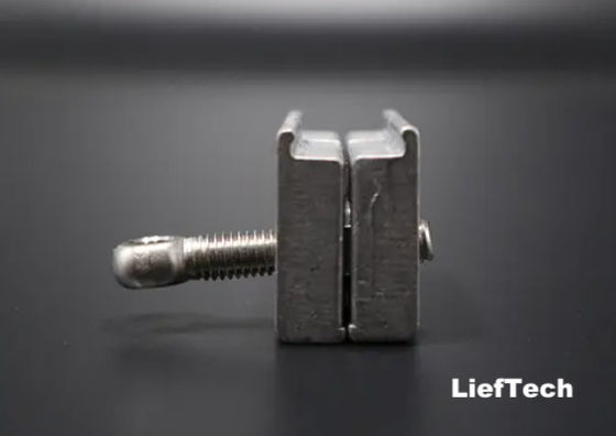 Accessoires fonctionnels à double trou et équipements à vis articulés d'aluminium léger