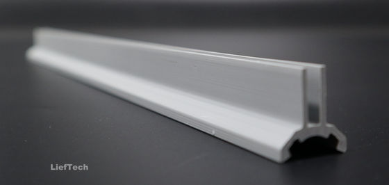 ISO9001 Accessoires pour tubes 3 mm Panneau de carte fente en plastique Guide