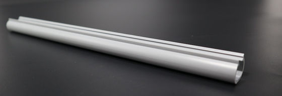 Guide de fil de plastique caché épaisseur 2 mm longueur standard 4 mètres